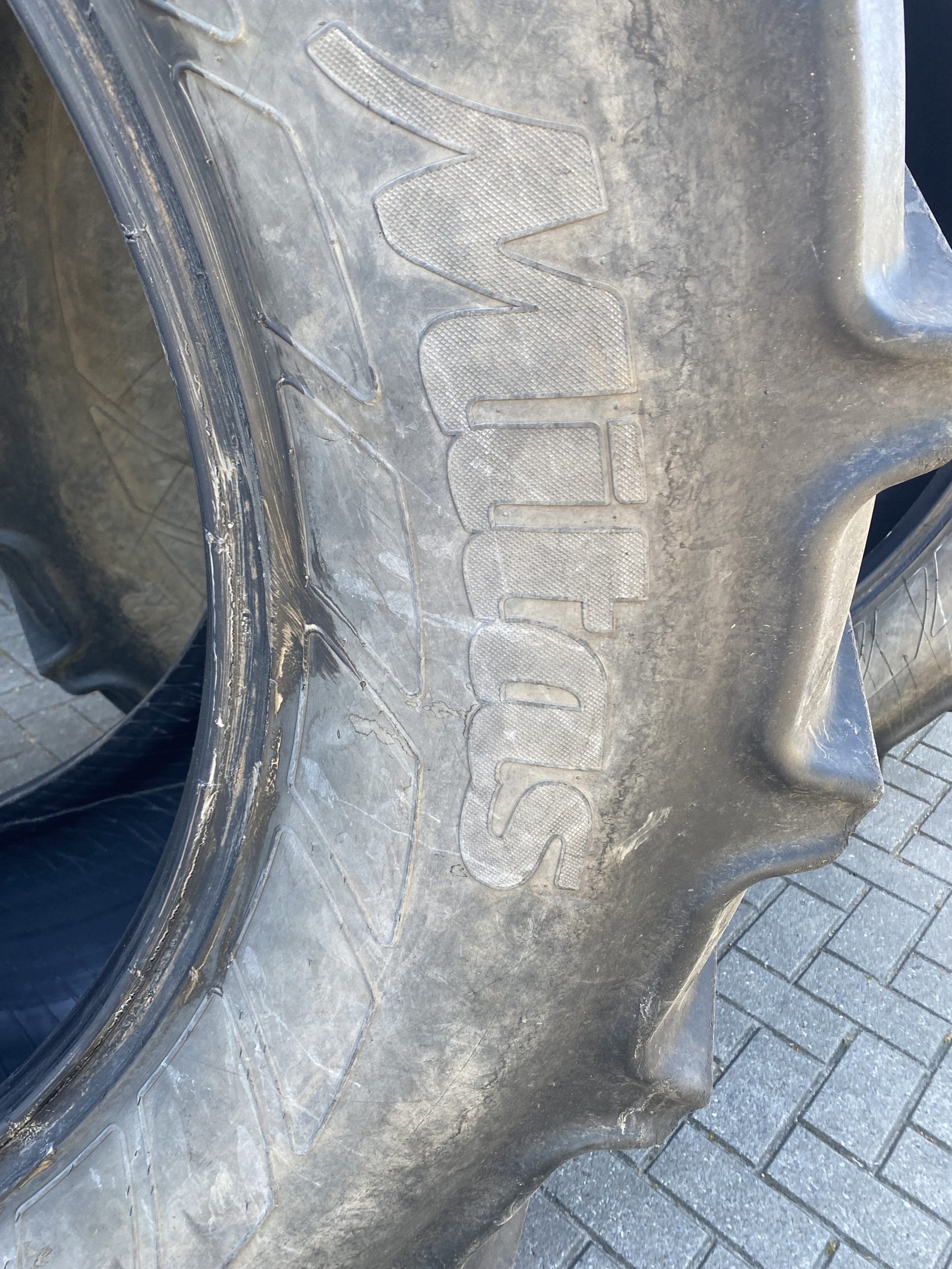 Mitas 650/65R42 AC65