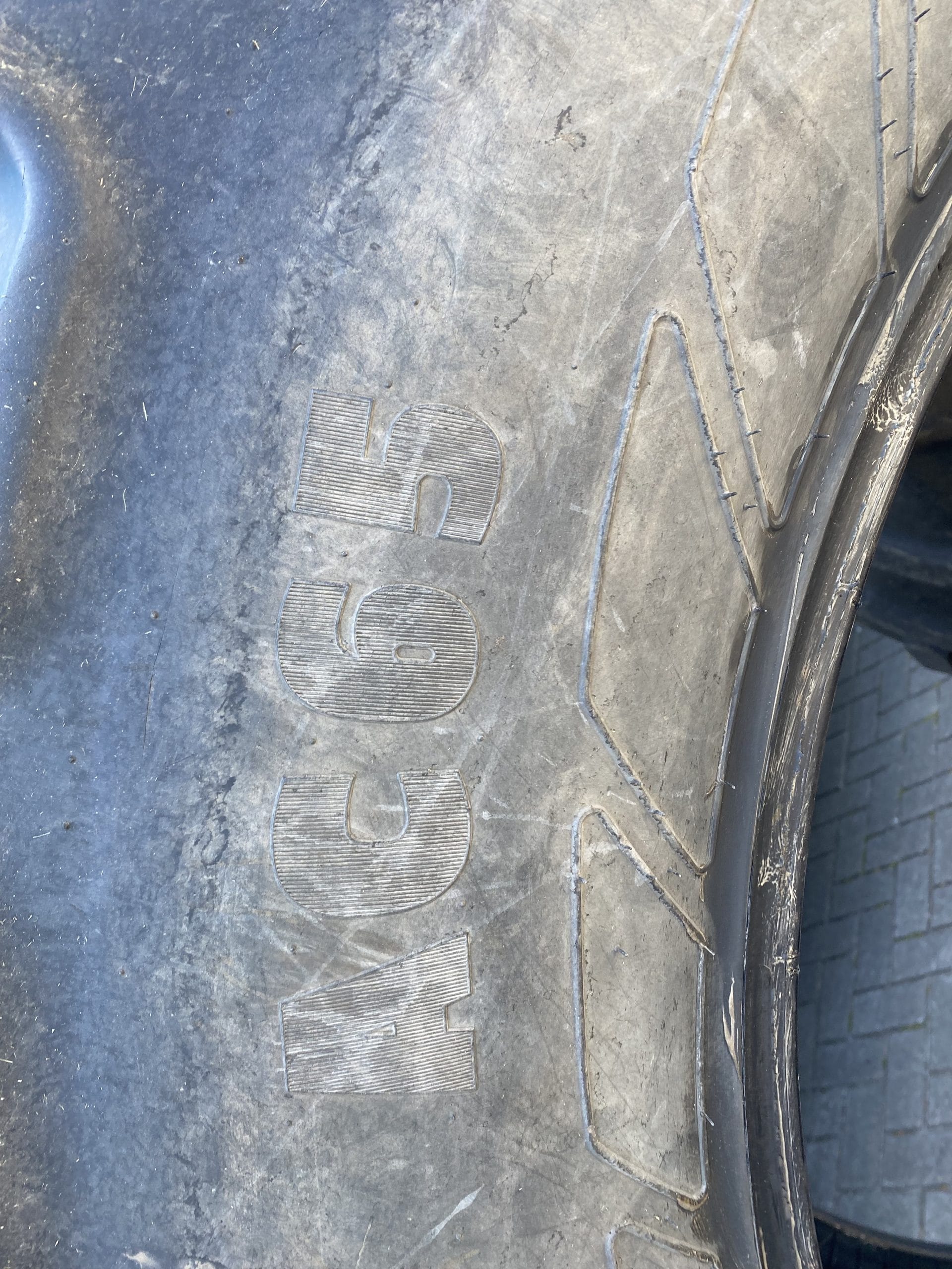 Mitas 650/65R42 AC65