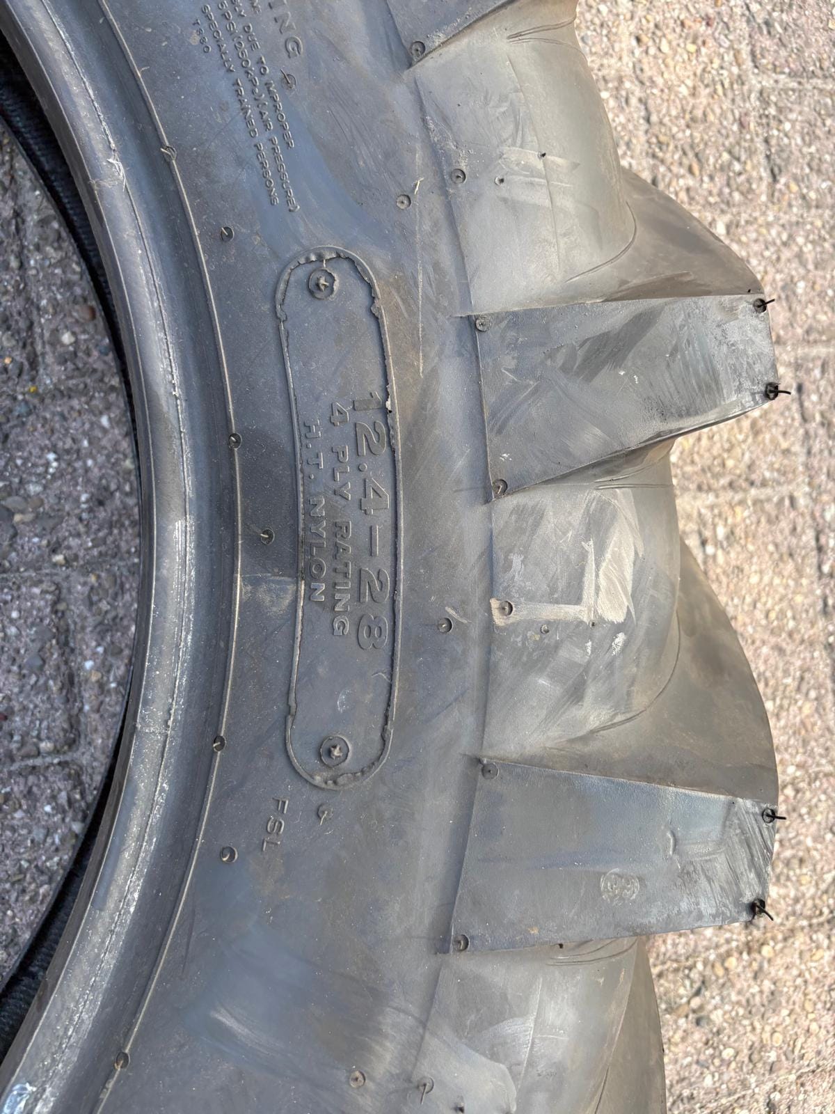 Bridgestone 12.4R28